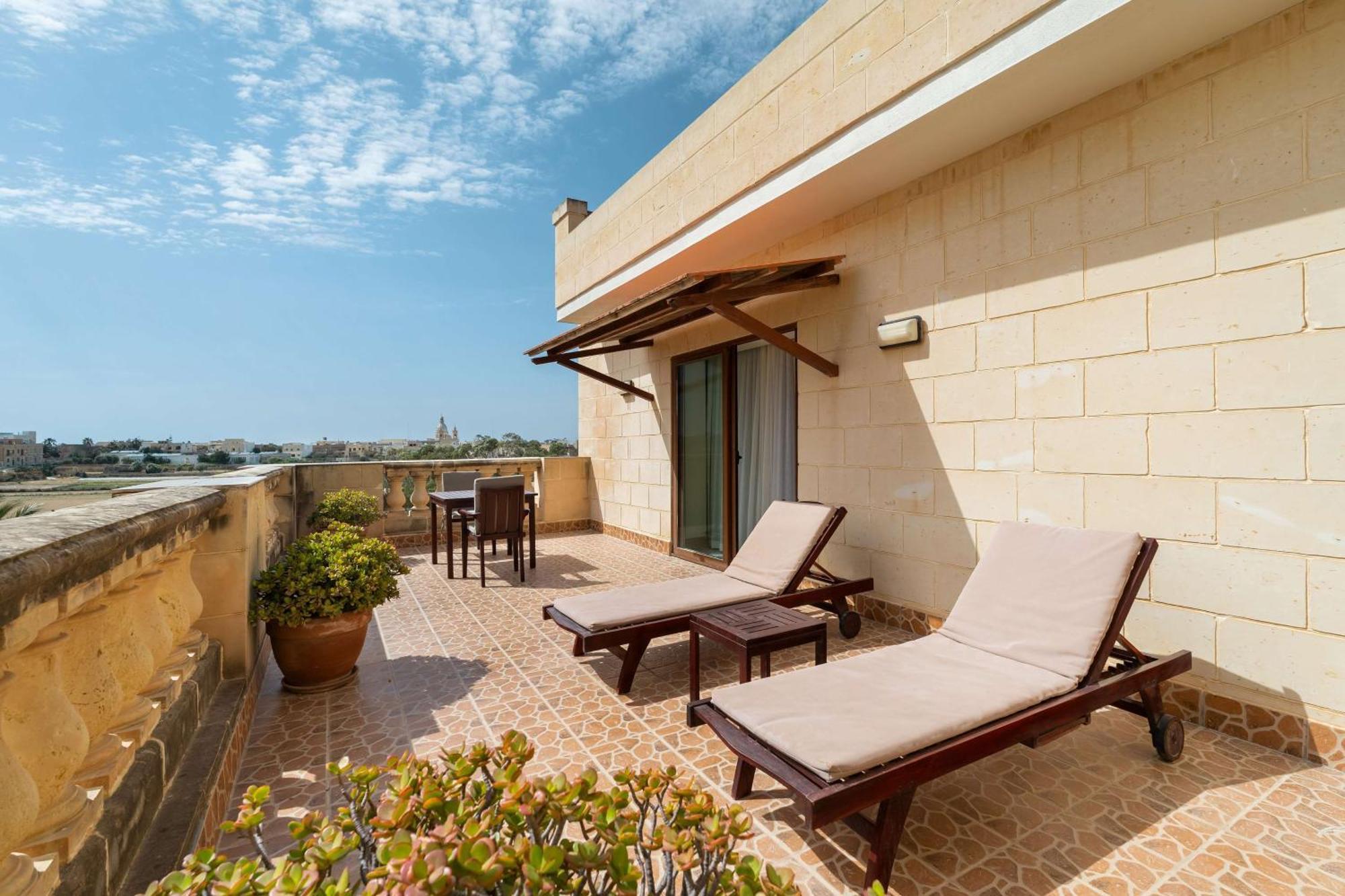 Kempinski Hotel 5*