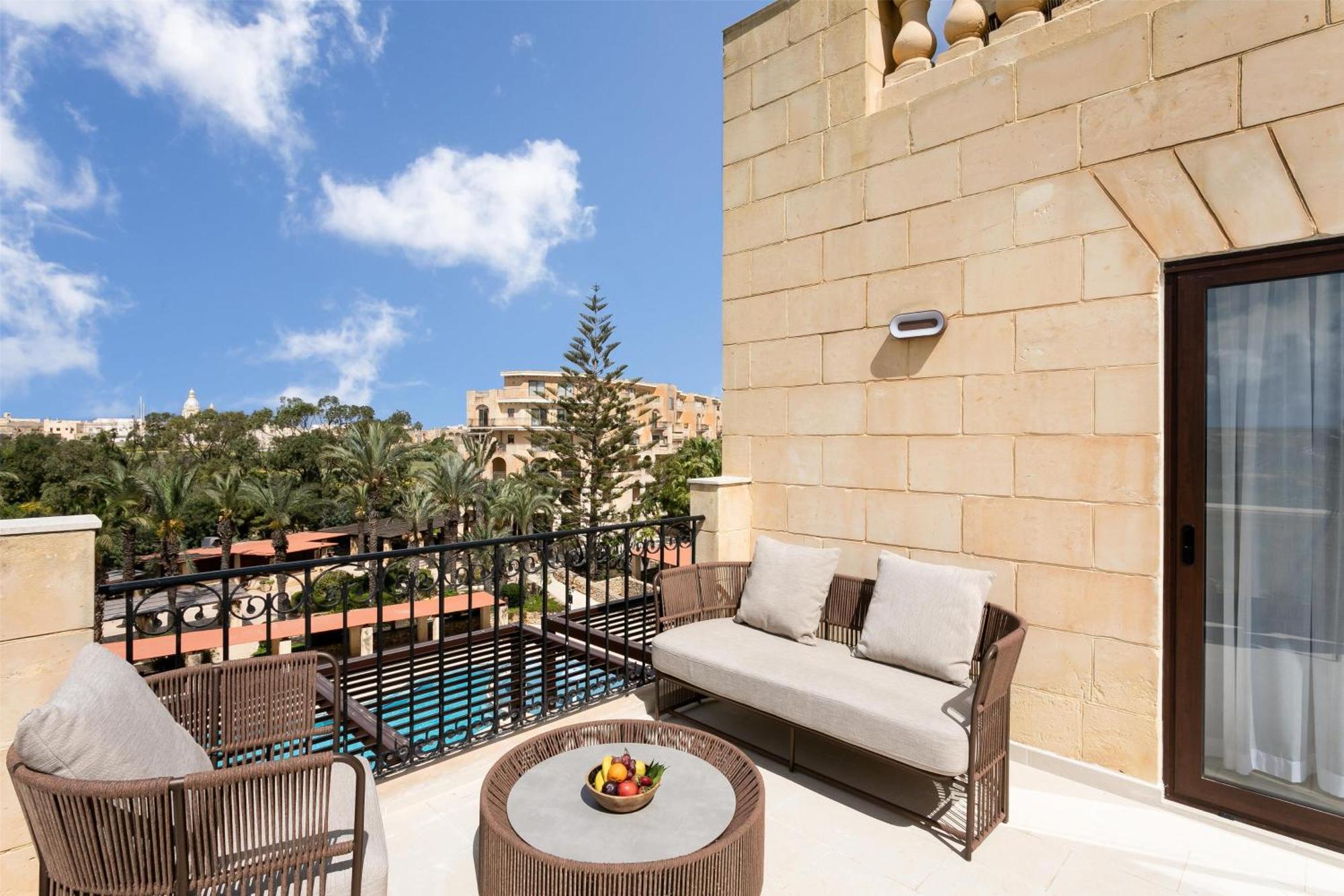 Kempinski Hotel 5*