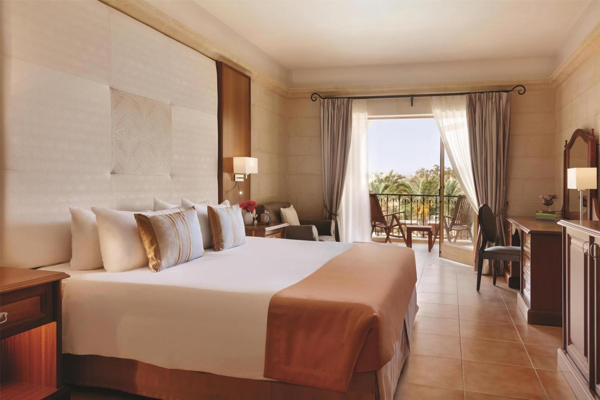 Отель Kempinski 5*